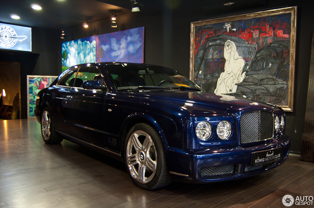 Moscow 2012: Lifestyle & supercars at the König Motor Club