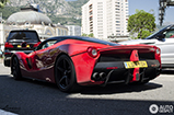 Eigenaar toont Ferrari-collectie in Monaco