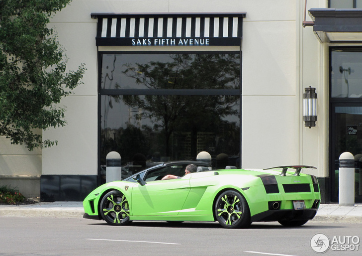 How American can it be? Lamborghini Gallardo Spyder with green wheels